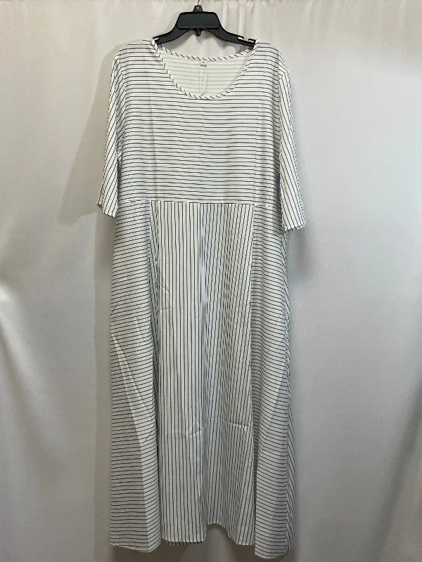 Blue & White Dress Casual Maxi Clothes Mentor, Size Xl