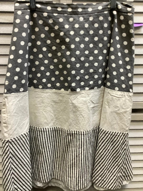 Grey & White Skirt Midi Clothes Mentor, Size M